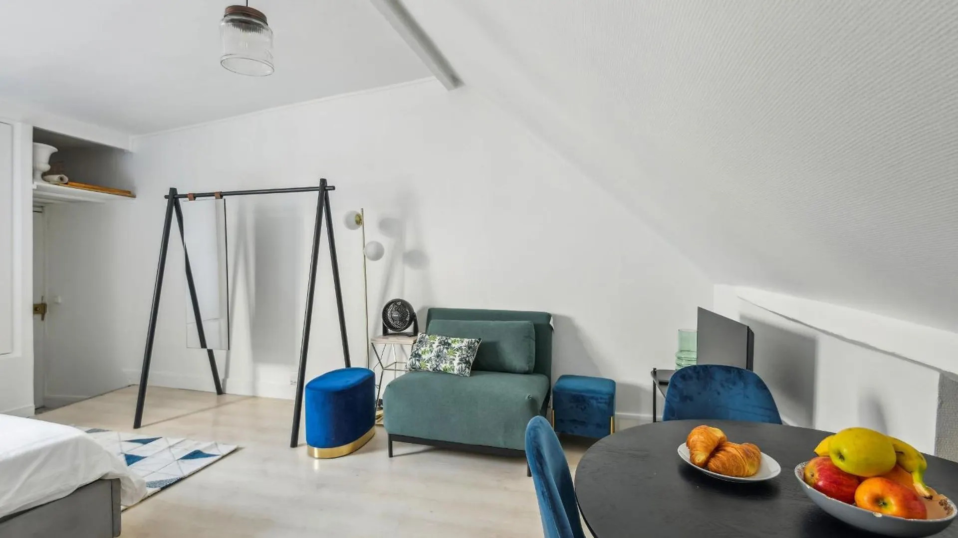 Pont Neuf & Jardin Du Luxembourg - Cityapartmentstay *