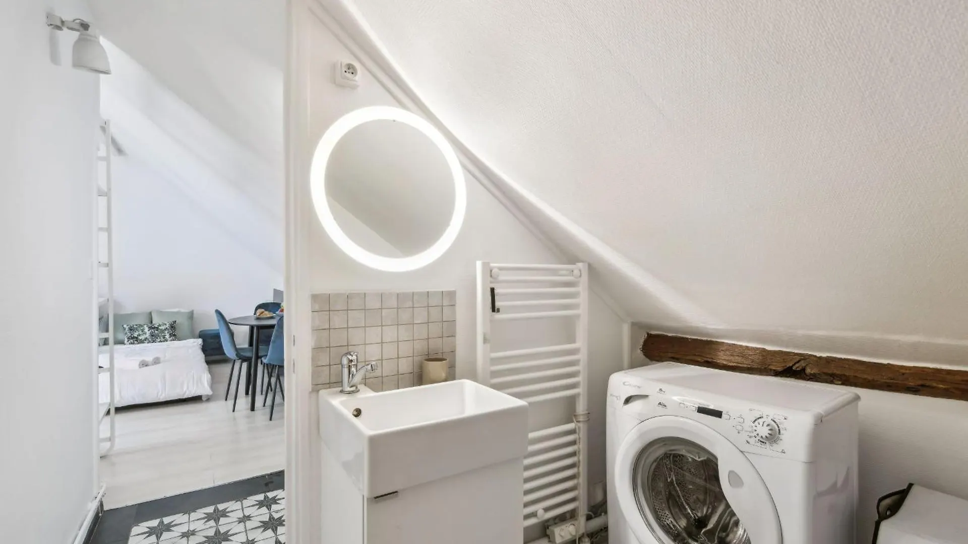 Pont Neuf & Jardin Du Luxembourg - Cityapartmentstay París